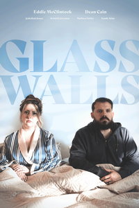 Стеклянные стены (фильм 2022) онлайн